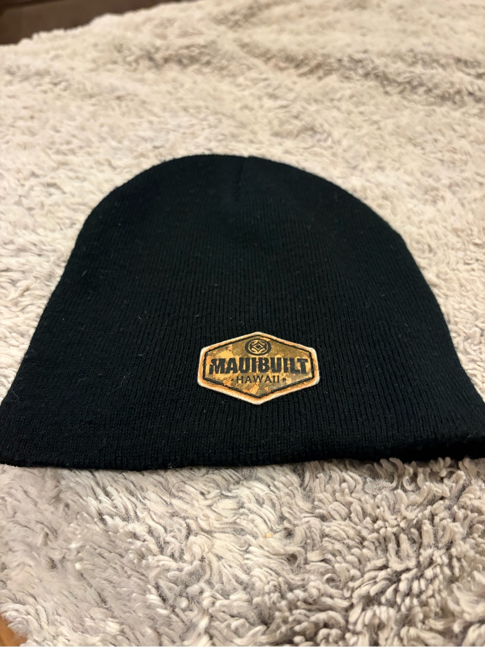 Maui Built Beanie Hat Mens‎ OSFM Black Good Logo Patch Knit Cap Hawaii